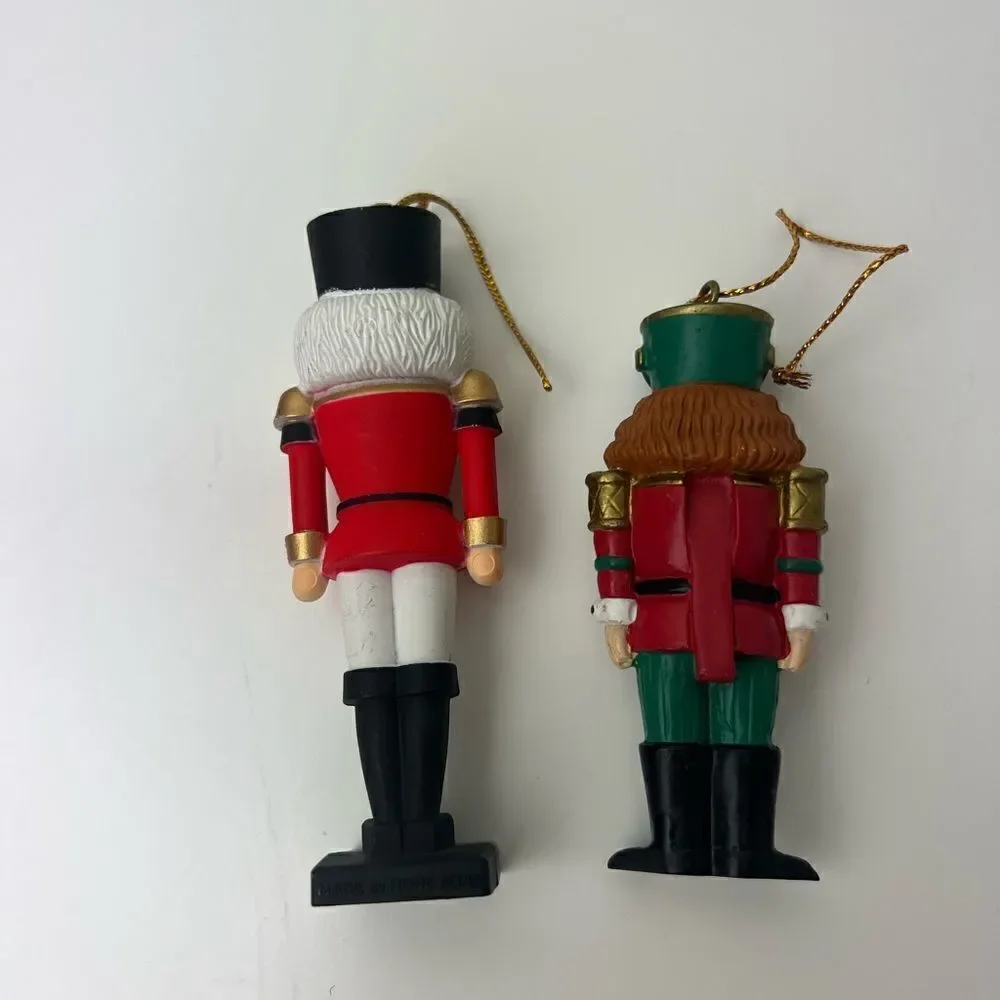Nutcrackers Figurine wood  Christmas Decor